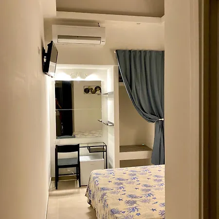 Pensionat Domus L Ponza