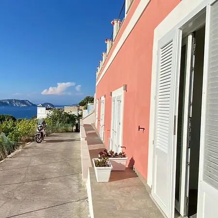 Pensionat Domus L Ponza