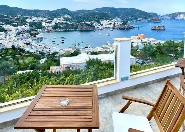 Guest house Domus L 3*