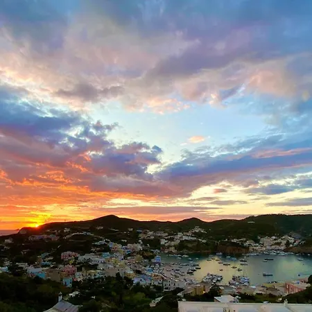 Domus L 3* Ponza